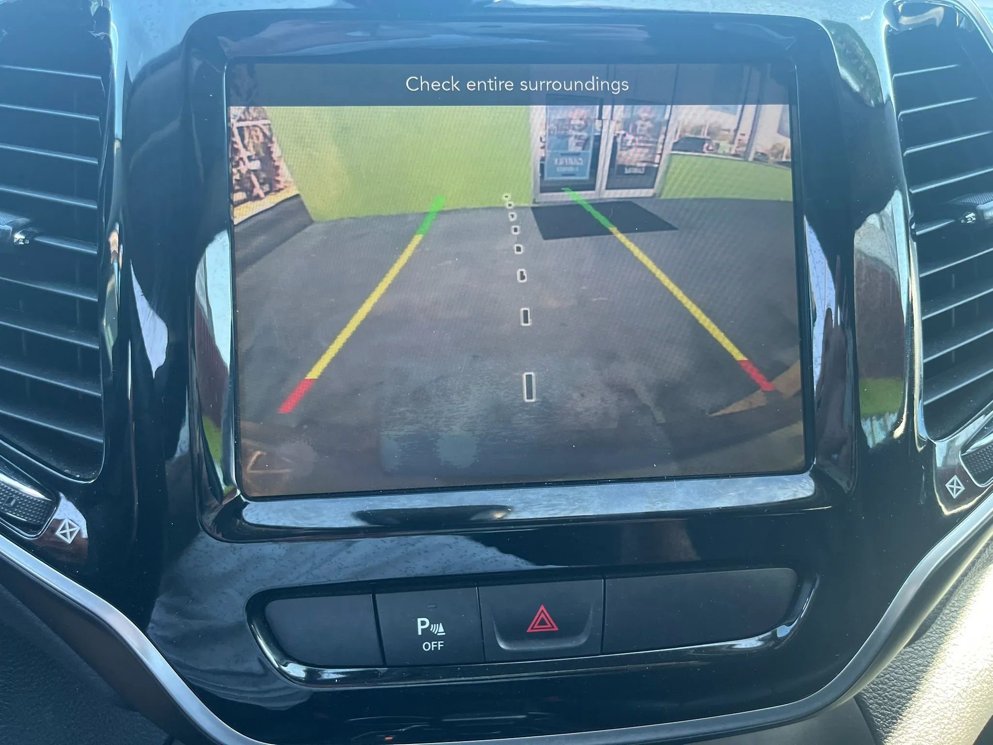 Used 2019 Jeep Cherokee Limited w/ Trailer Tow Group image 27