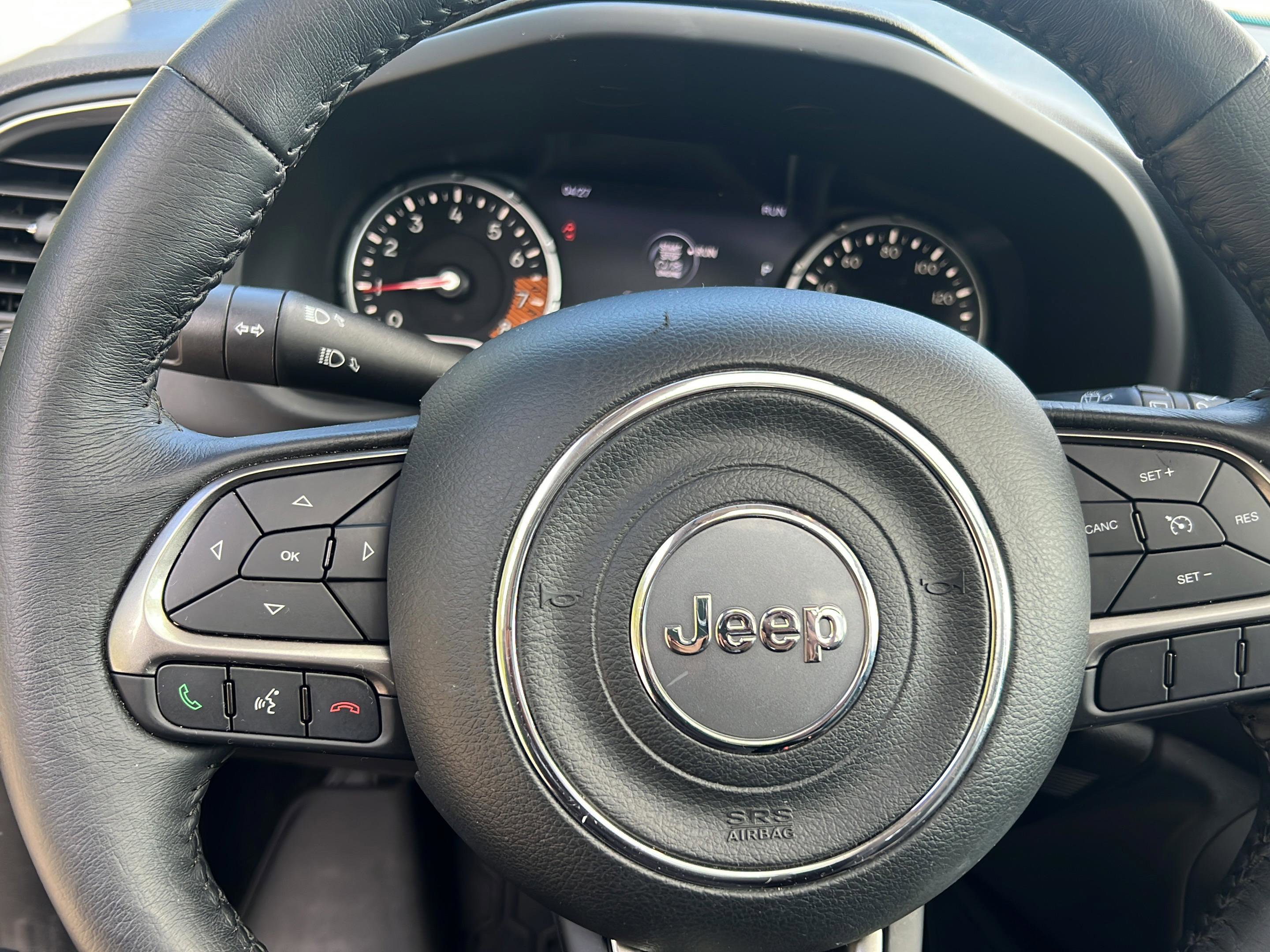 Used 2020 Jeep Renegade Limited w/ UConnect 8.4 Nav Group AWD/4WD image 12