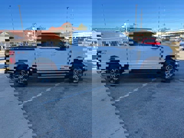 Used 2023 Ford F250 Lariat image 7