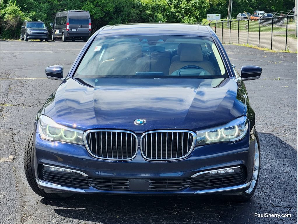 Used 2017 BMW 740i xDrive AWD/4WD image 12