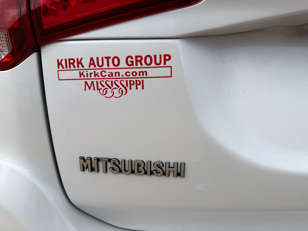 Used 2019 Mitsubishi Outlander ES AWD/4WD image 37