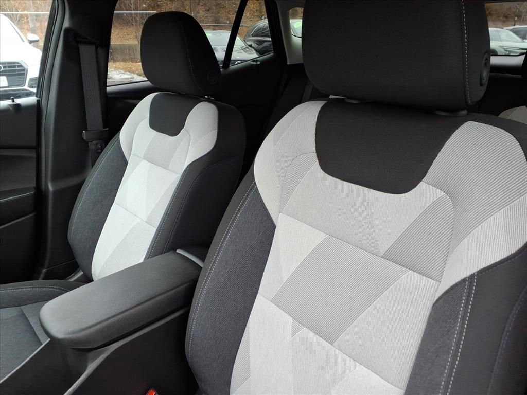 Used 2024 Chevrolet Trax LS image 15