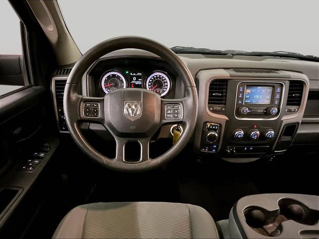 Used 2019 RAM 1500 Express w/ Express Value Package AWD/4WD image 5
