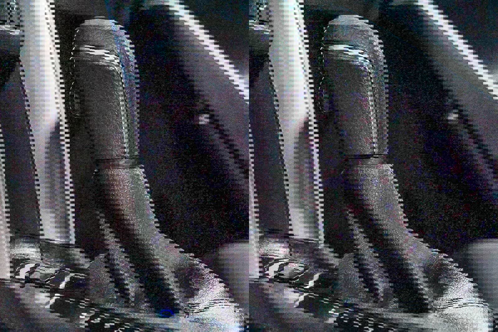 Certified 2025 Toyota Corolla Cross LE FWD image 21