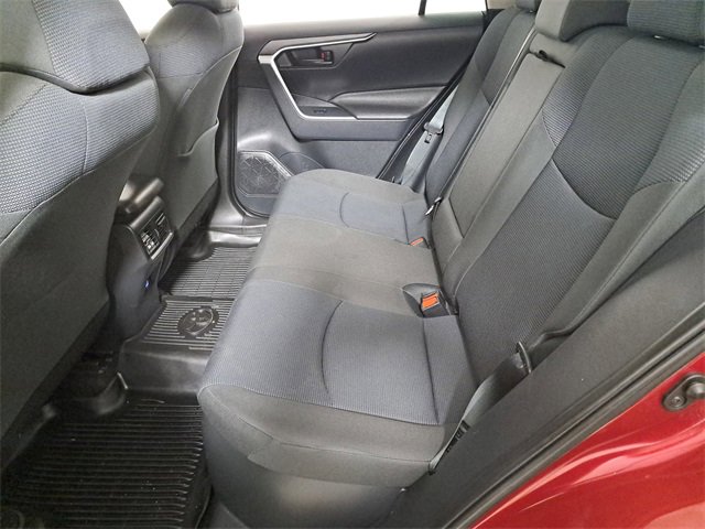 Used 2022 Toyota RAV4 LE image 12