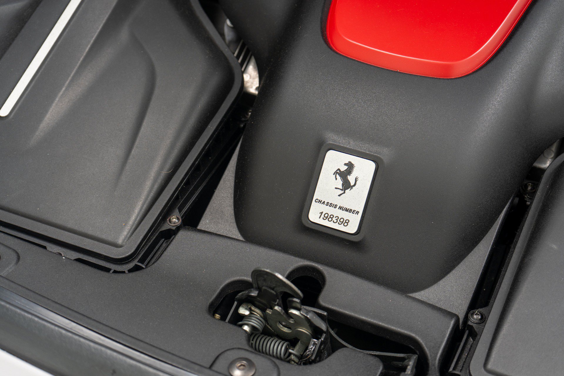 Used 2014 Ferrari FF AWD/4WD image 41