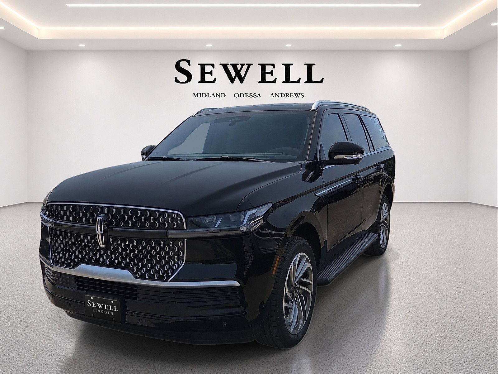 New 2027 Lincoln Navigator Premiere RWD image 1