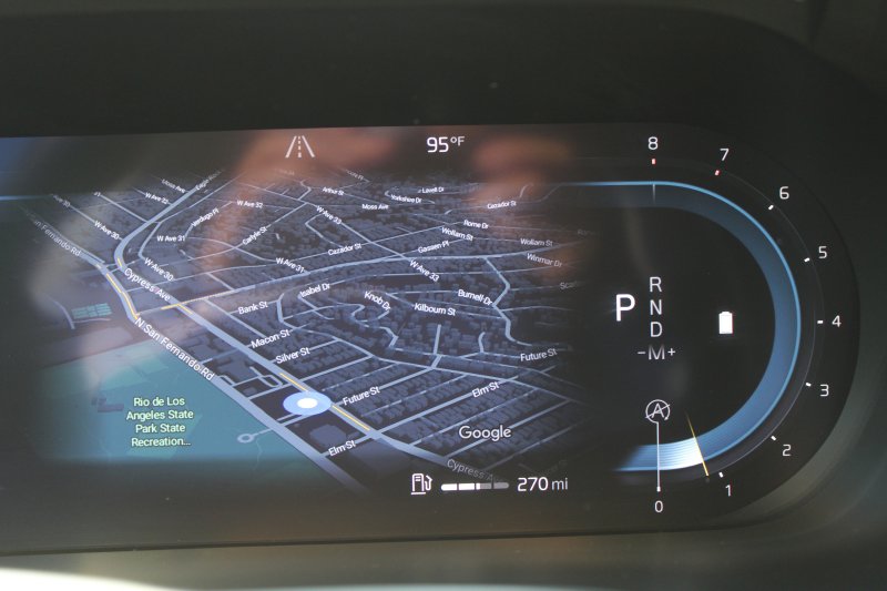 Used 2022 Volvo XC60 B5 Momentum image 19