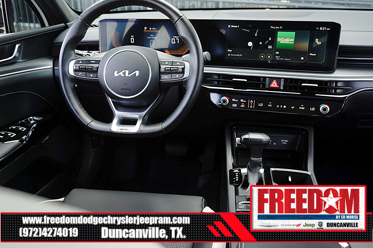 Used 2025 Kia K5 GT-Line w/ GT-Line Premium Package FWD image 17