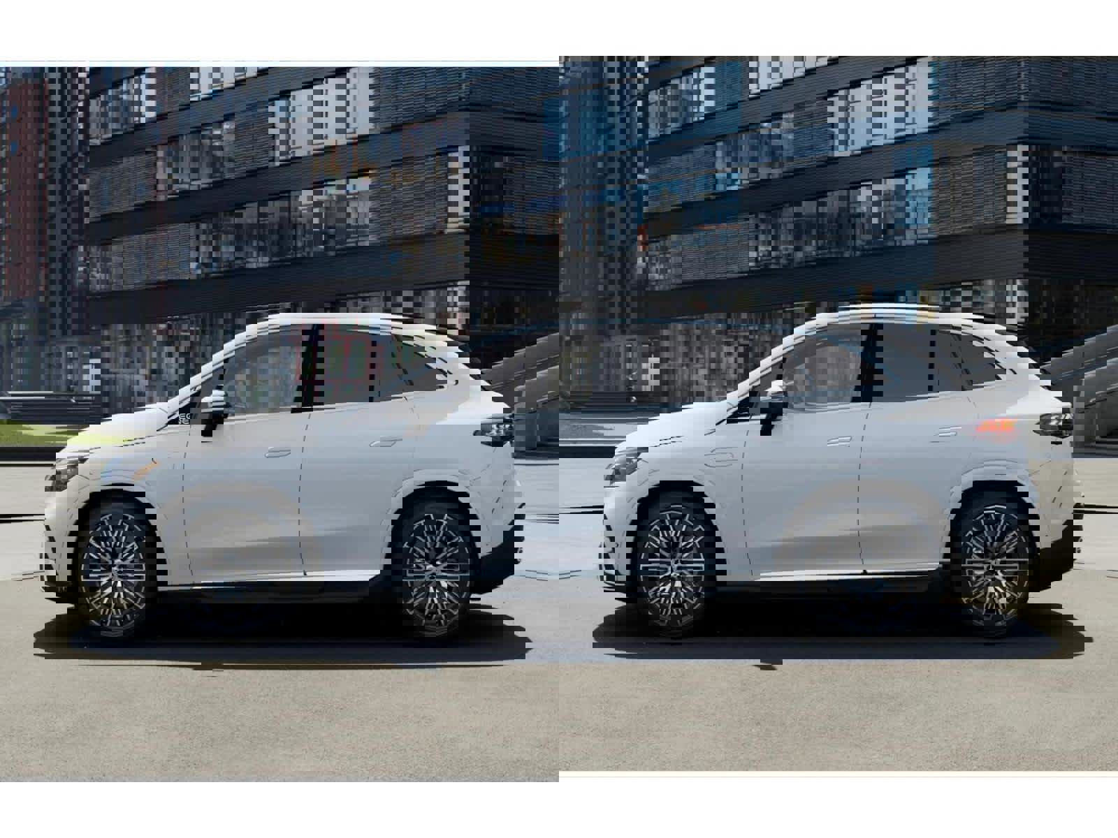New 2026 Mercedes-Benz EQE 320 4MATIC SUV image 33