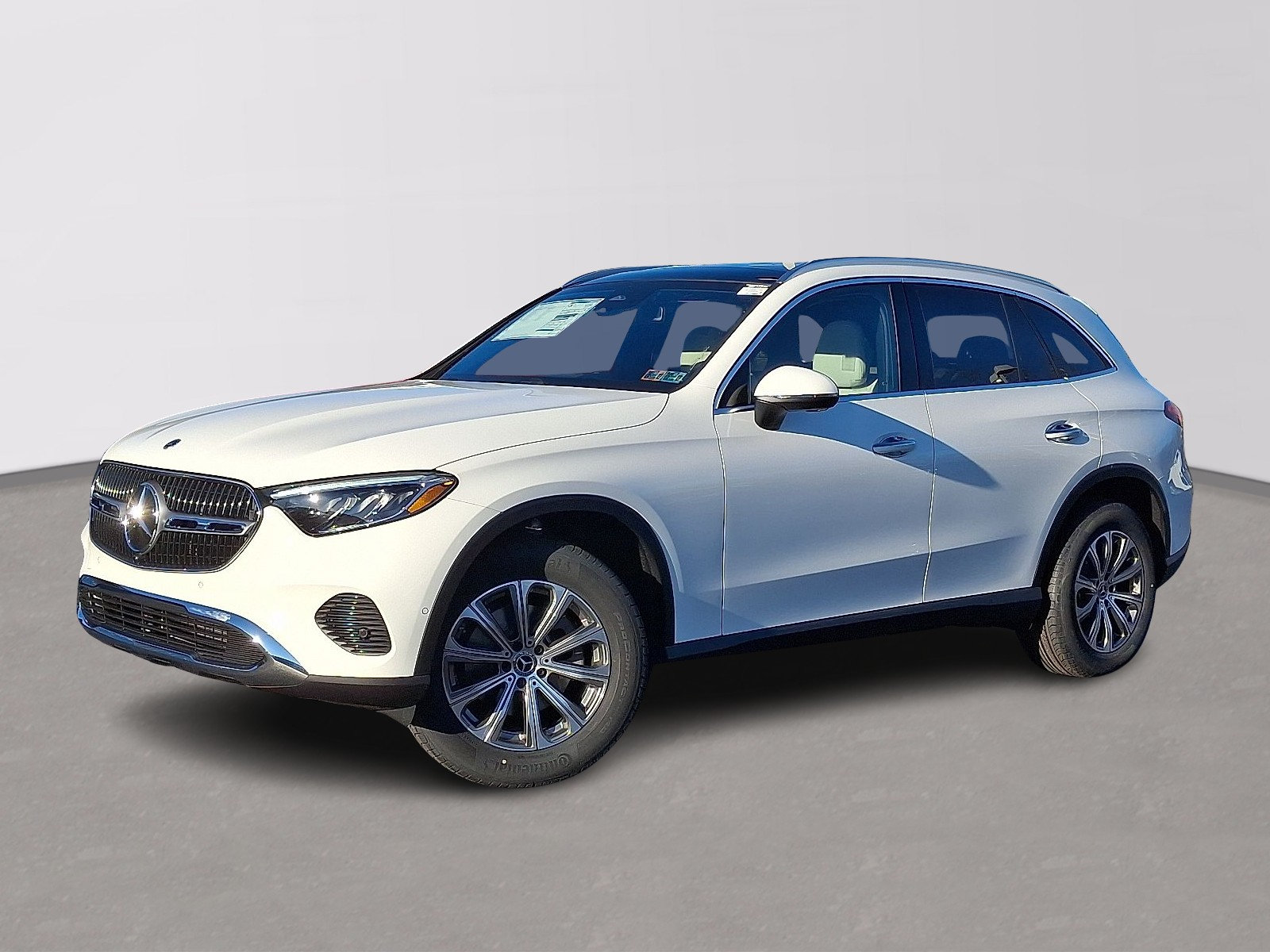 Used 2026 Mercedes-Benz GLC 300 4MATIC image 1