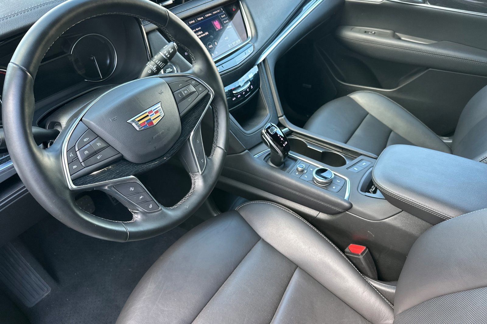 Certified 2025 Cadillac XT5 Premium Luxury image 10