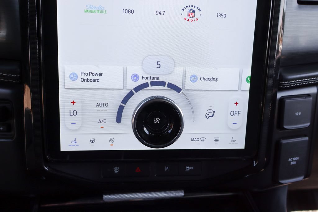 Used 2022 Ford F150 Lightning Platinum AWD/4WD image 37