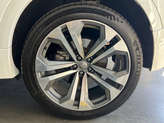 Used 2019 Audi Q8 Prestige AWD/4WD image 10