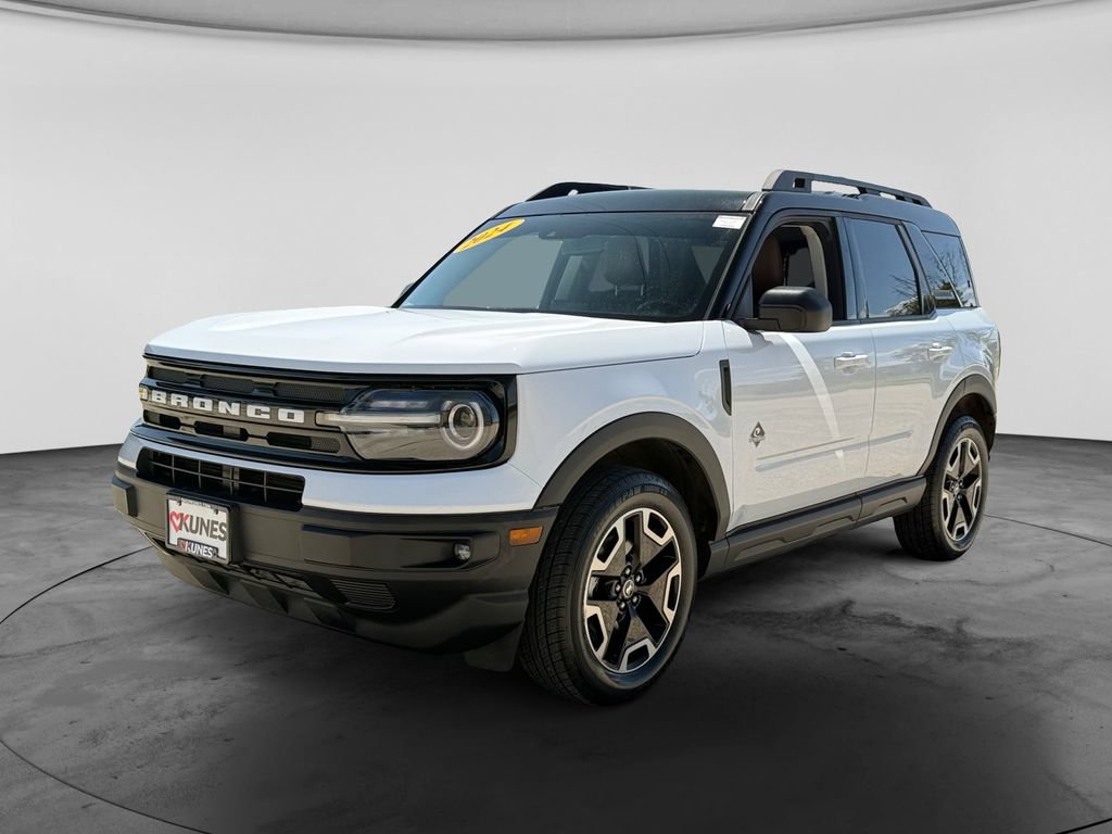 Used 2024 Ford Bronco Sport Outer Banks AWD/4WD image 4
