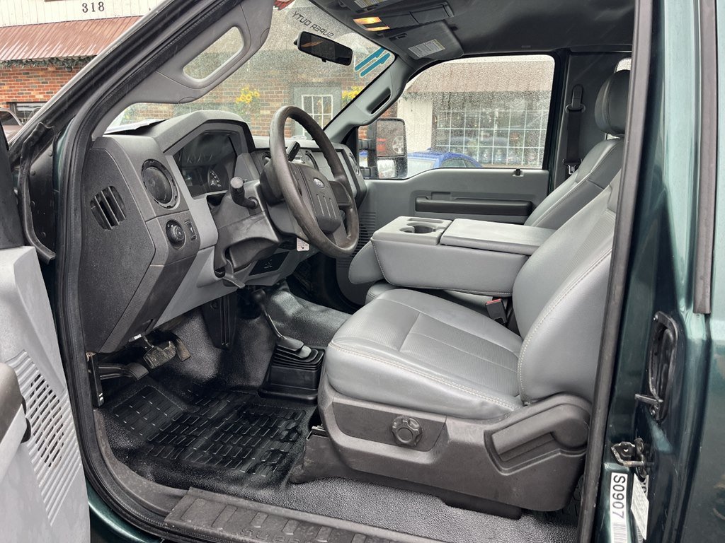 Used 2011 Ford F250 XL AWD/4WD image 14