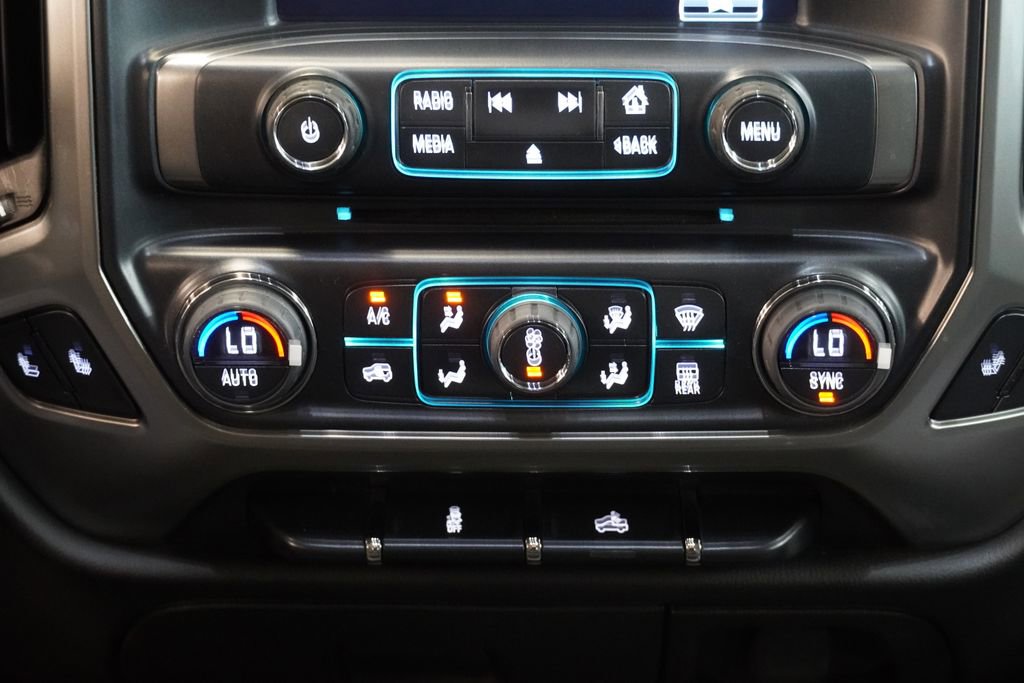 Used 2018 Chevrolet Silverado 1500 LT w/ LPO, Black Pack AWD/4WD image 20