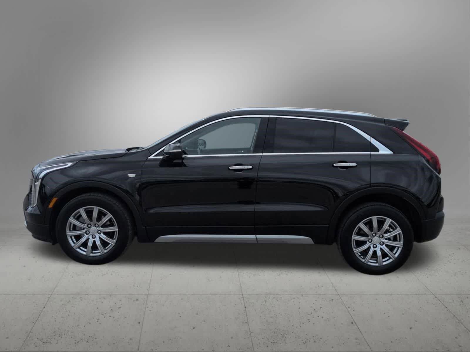 Used 2023 Cadillac XT4 Premium Luxury AWD/4WD image 3
