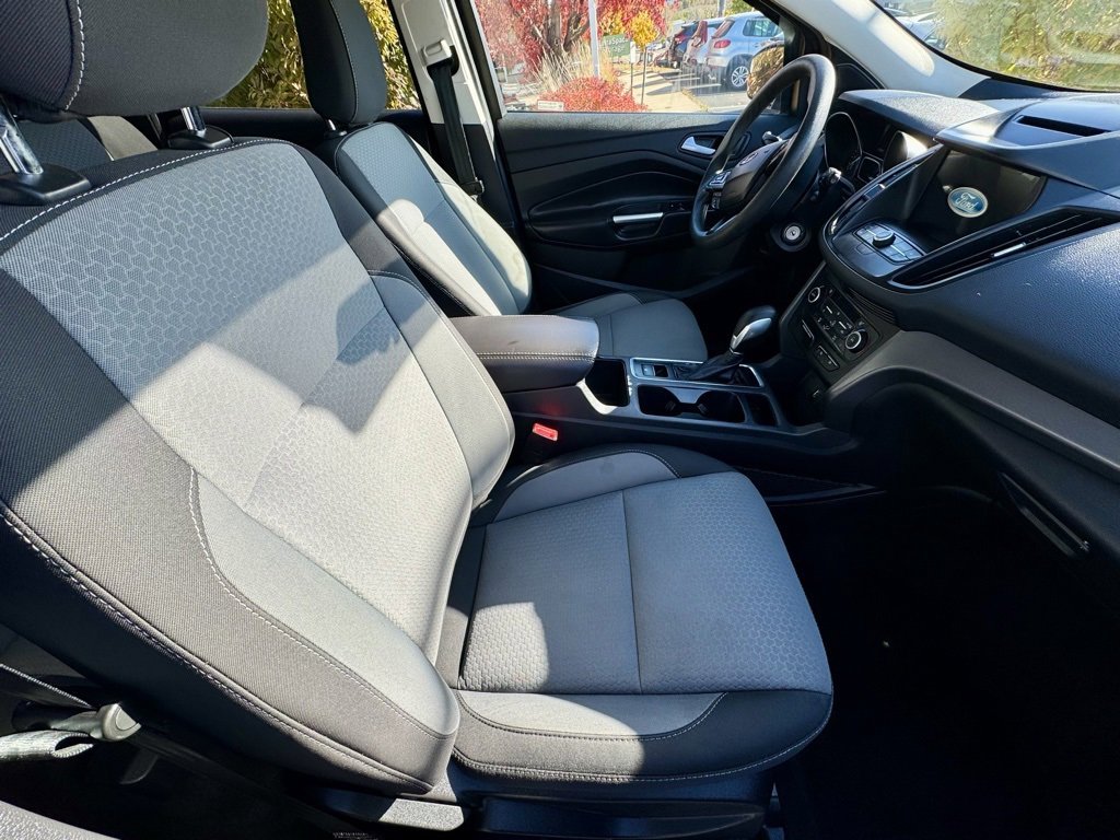 Used 2018 Ford Escape SE w/ SE Sync 3 Package image 15
