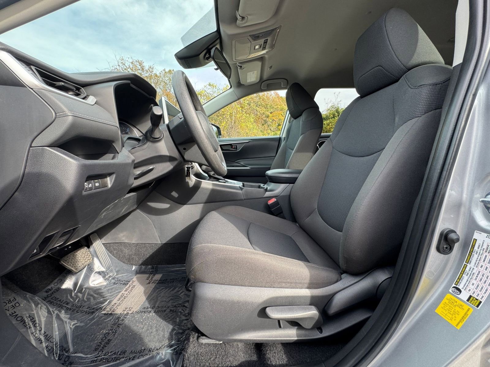 Used 2025 Toyota RAV4 LE image 22