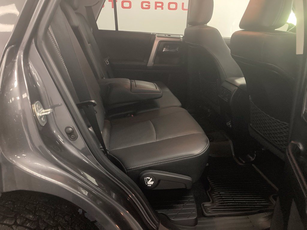 Used 2023 Toyota 4Runner Limited AWD/4WD image 39