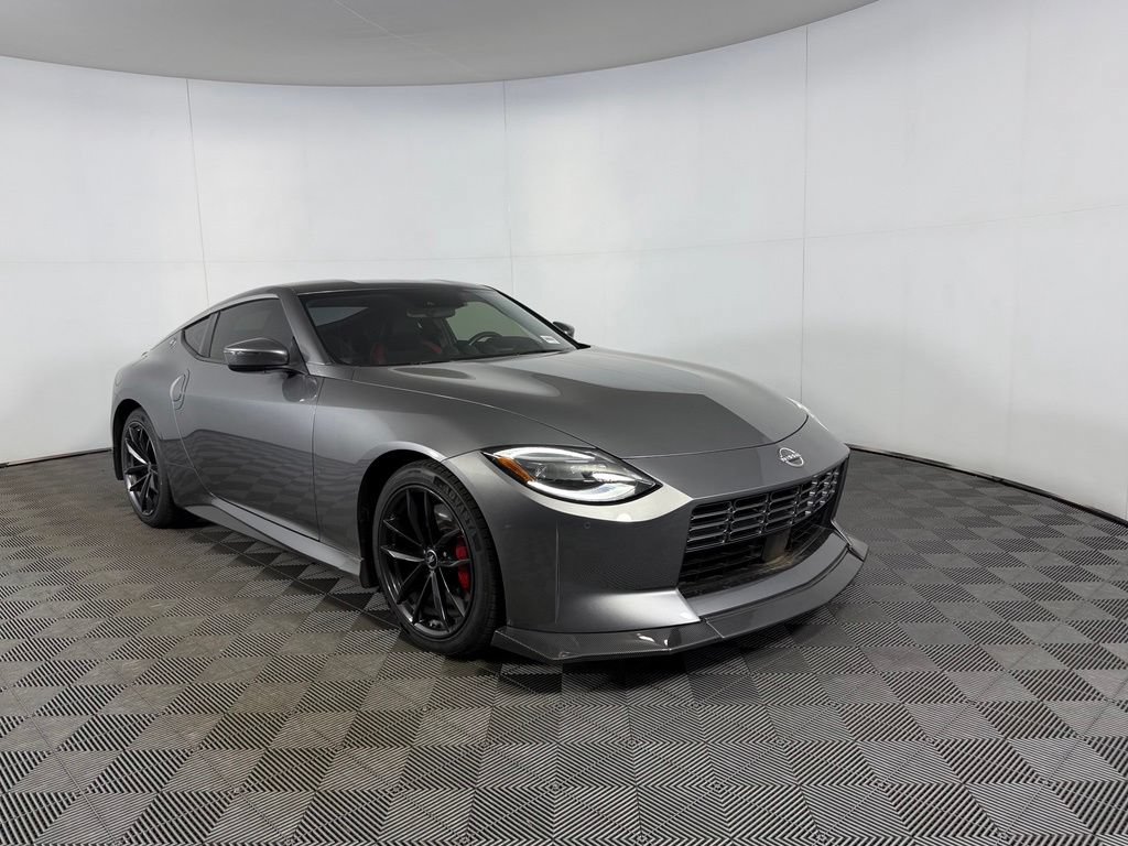 Used 2024 Nissan Z Performance w/ Floor Mat Package RWD image 4
