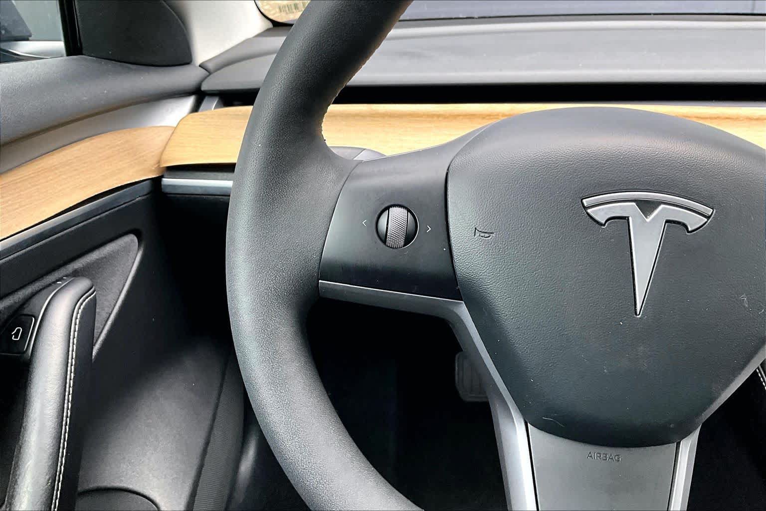Used 2021 Tesla Model 3 Standard Range Plus RWD image 22