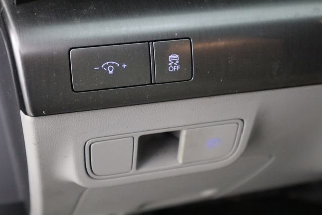 Used 2024 Hyundai Kona SEL FWD image 19
