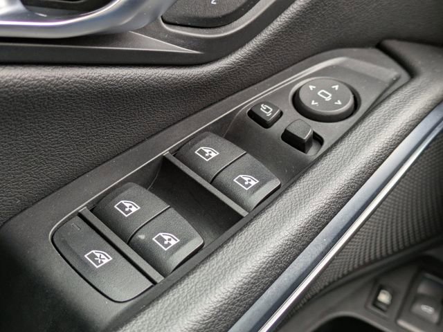 Used 2024 BMW 330e image 25