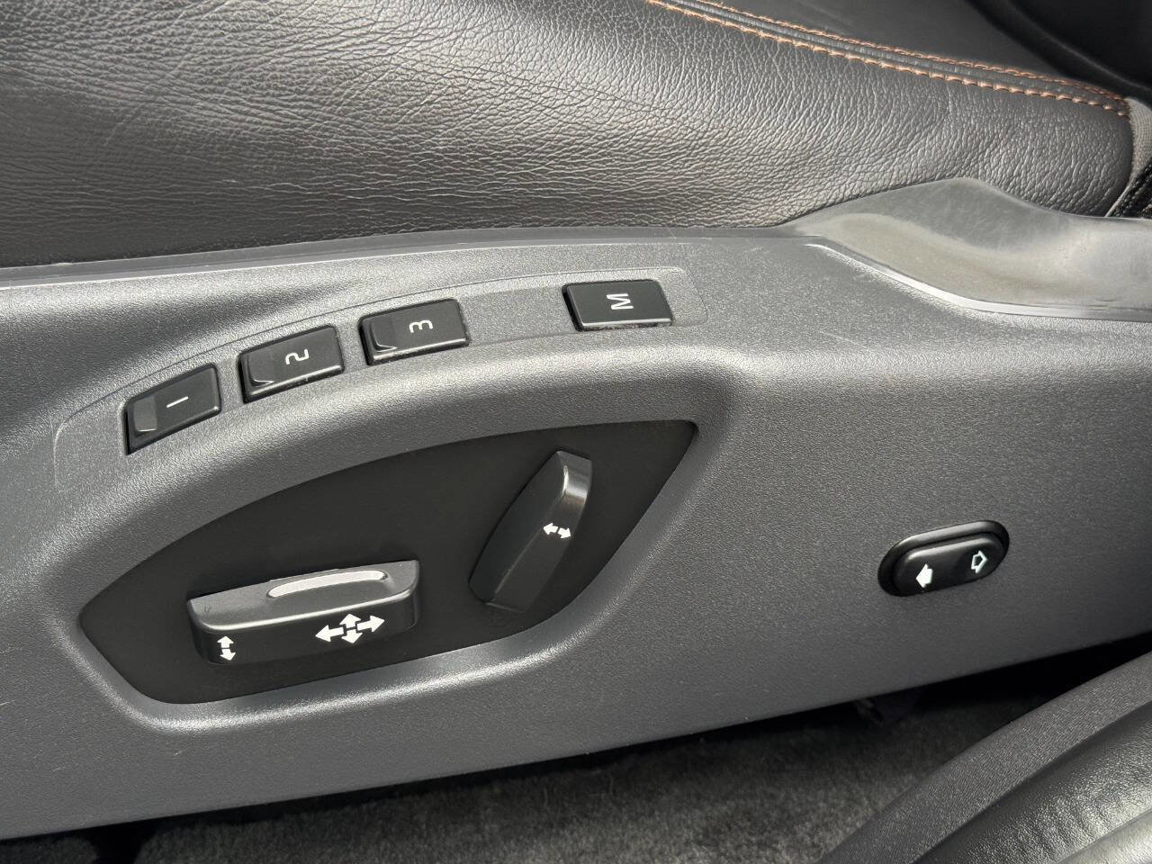 Used 2017 Volvo XC60 T5 Inscription image 33