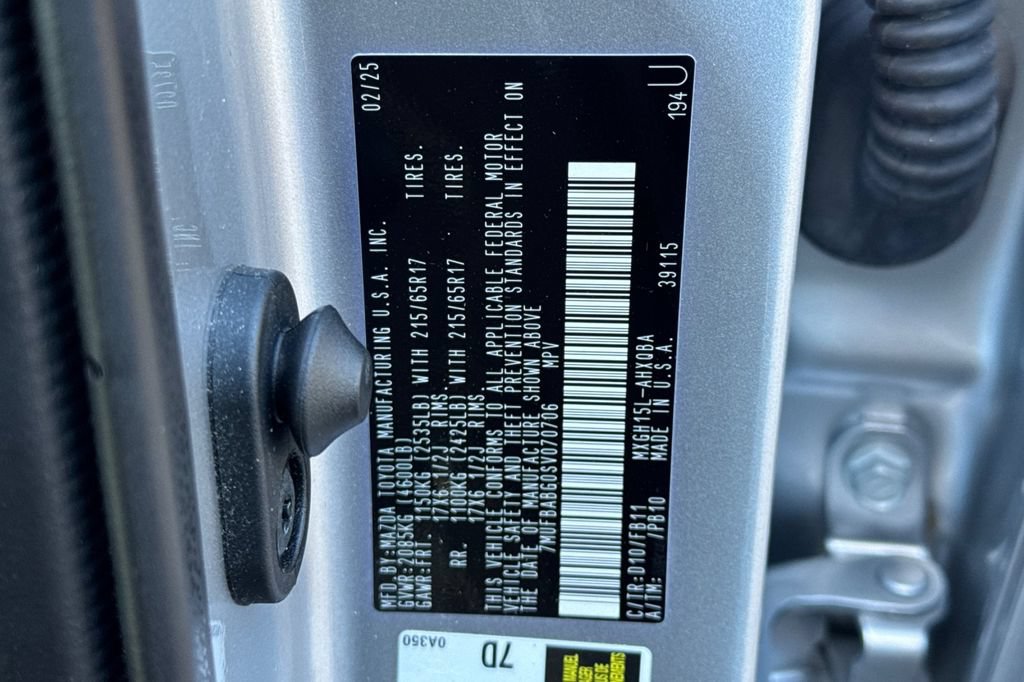 Certified 2025 Toyota Corolla Cross AWD Hybrid image 27