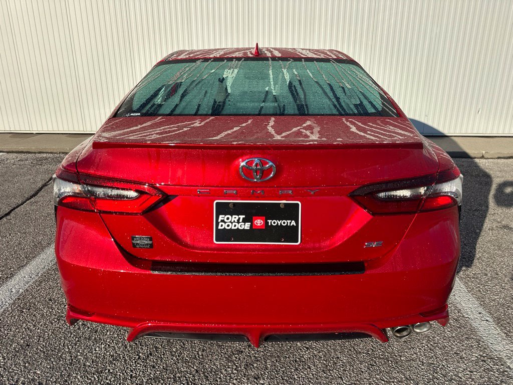 Used 2024 Toyota Camry SE w/ Convenience Package FWD image 6