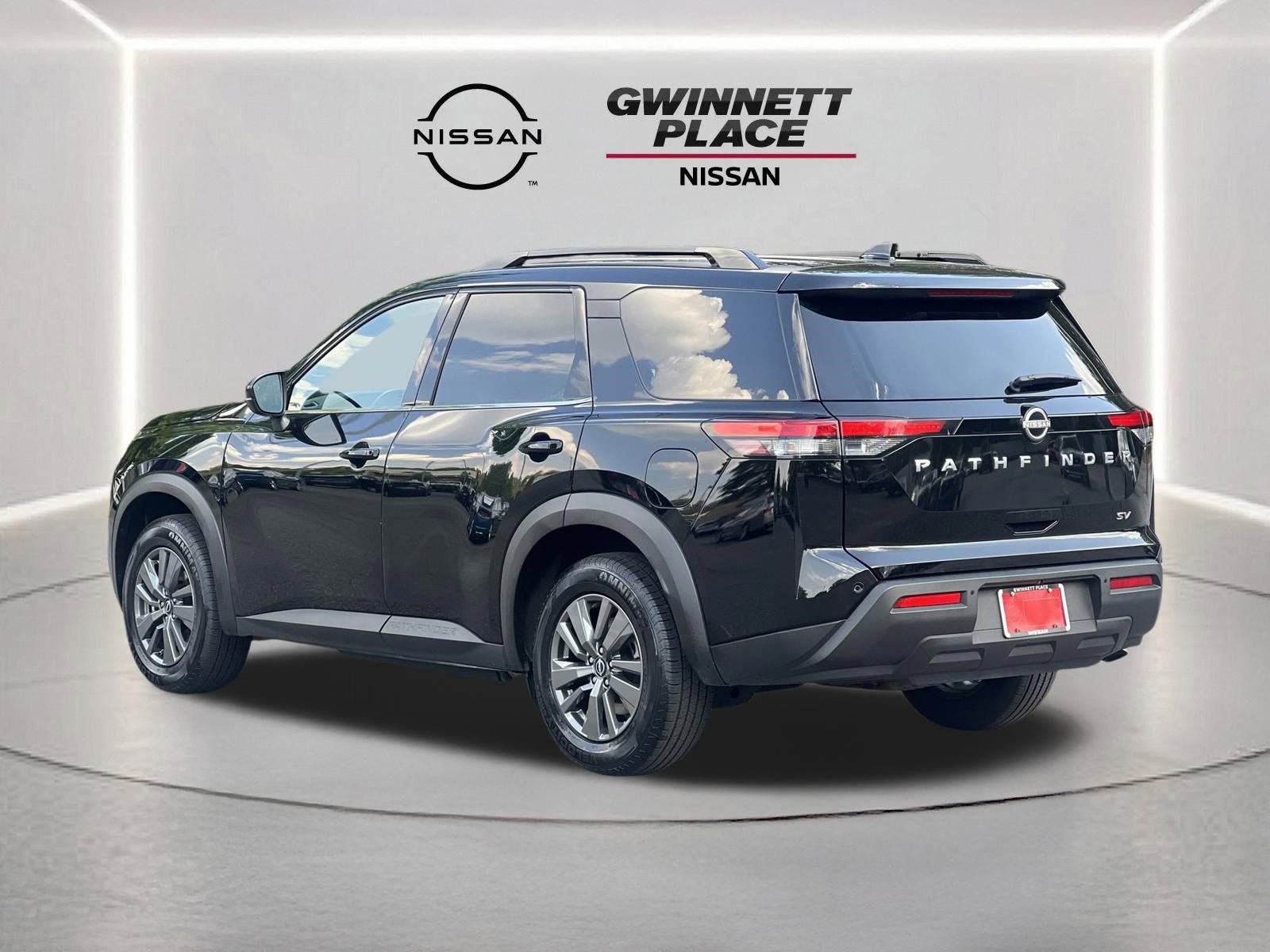 Used 2024 Nissan Pathfinder SV FWD image 22