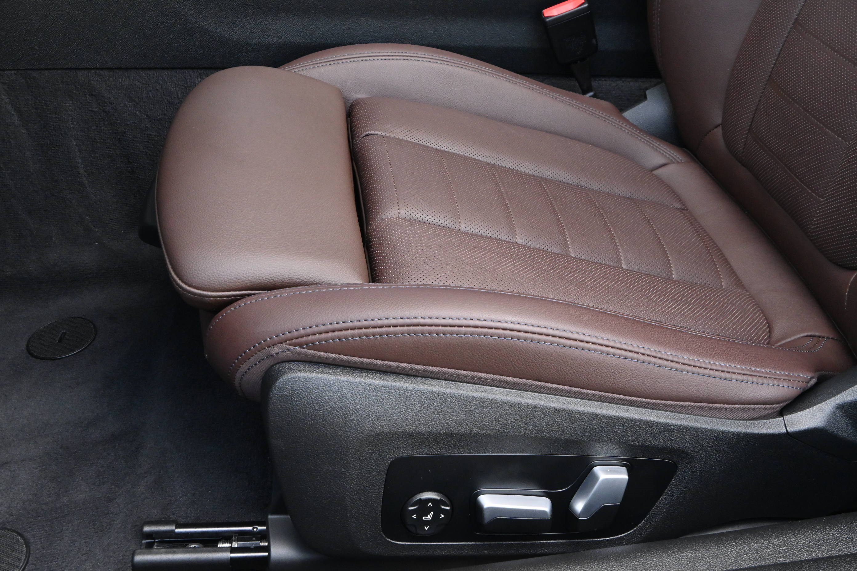 Certified 2023 BMW 430i Convertible w/ Premium Package RWD image 27
