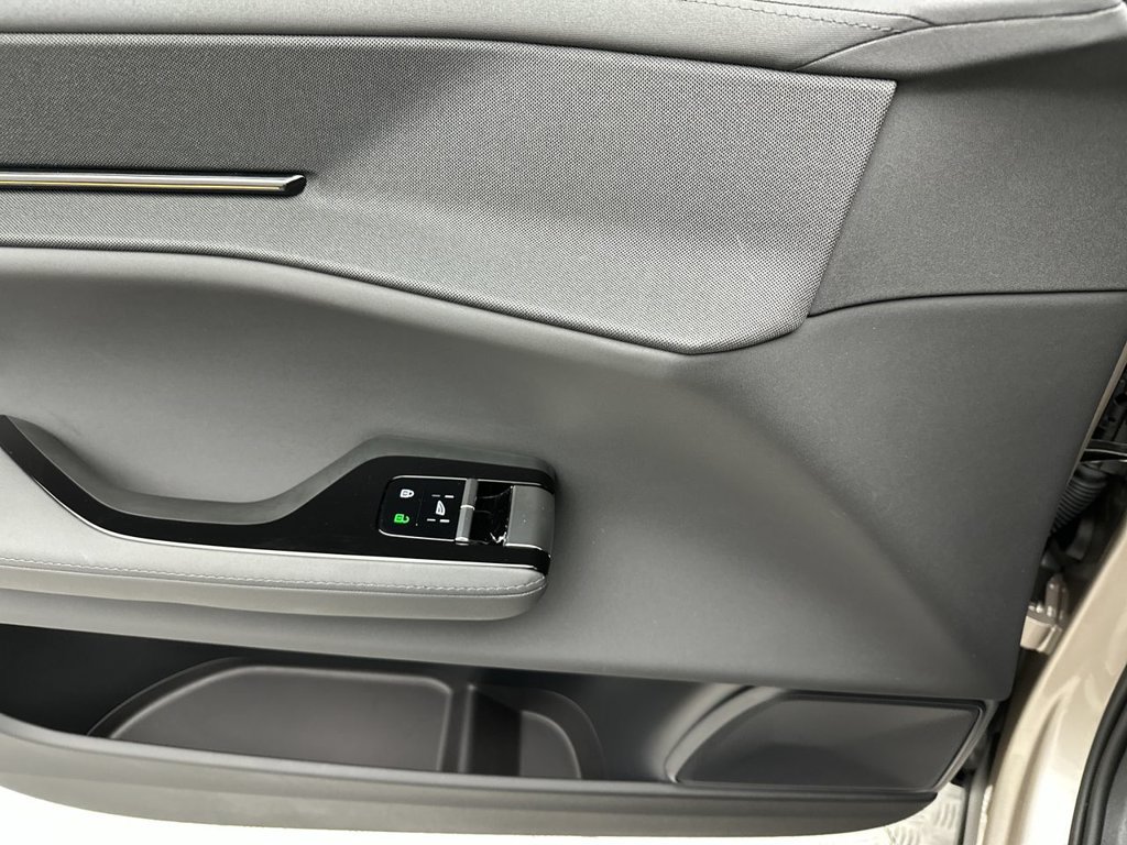 Used 2025 Polestar Polestar 3 AWD/4WD image 13