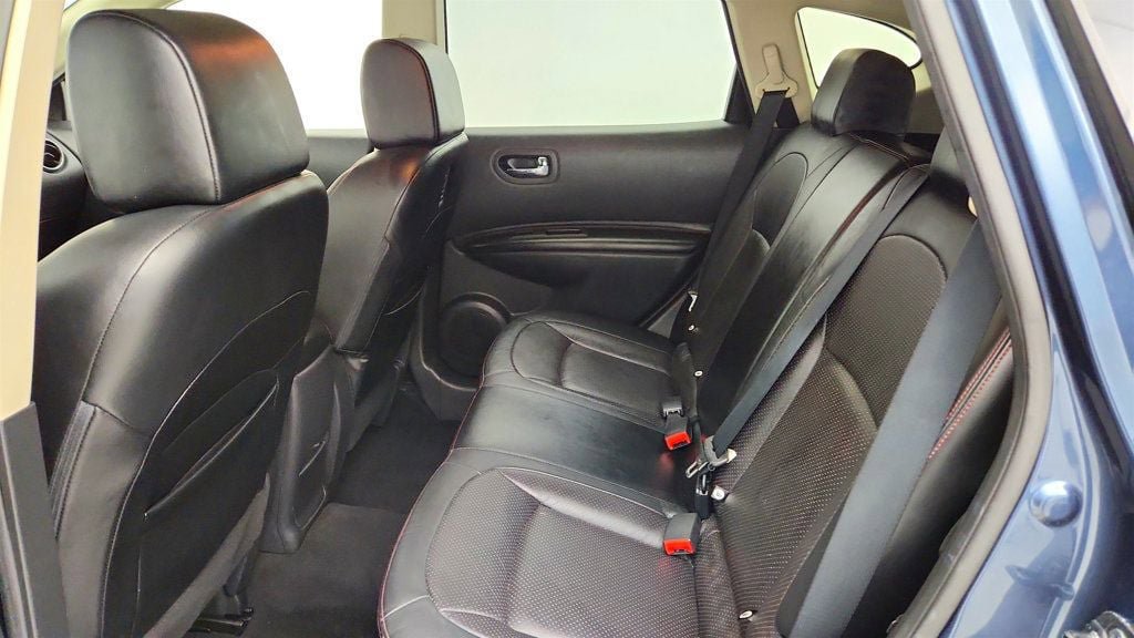 Used 2013 Nissan Rogue SL AWD/4WD image 21