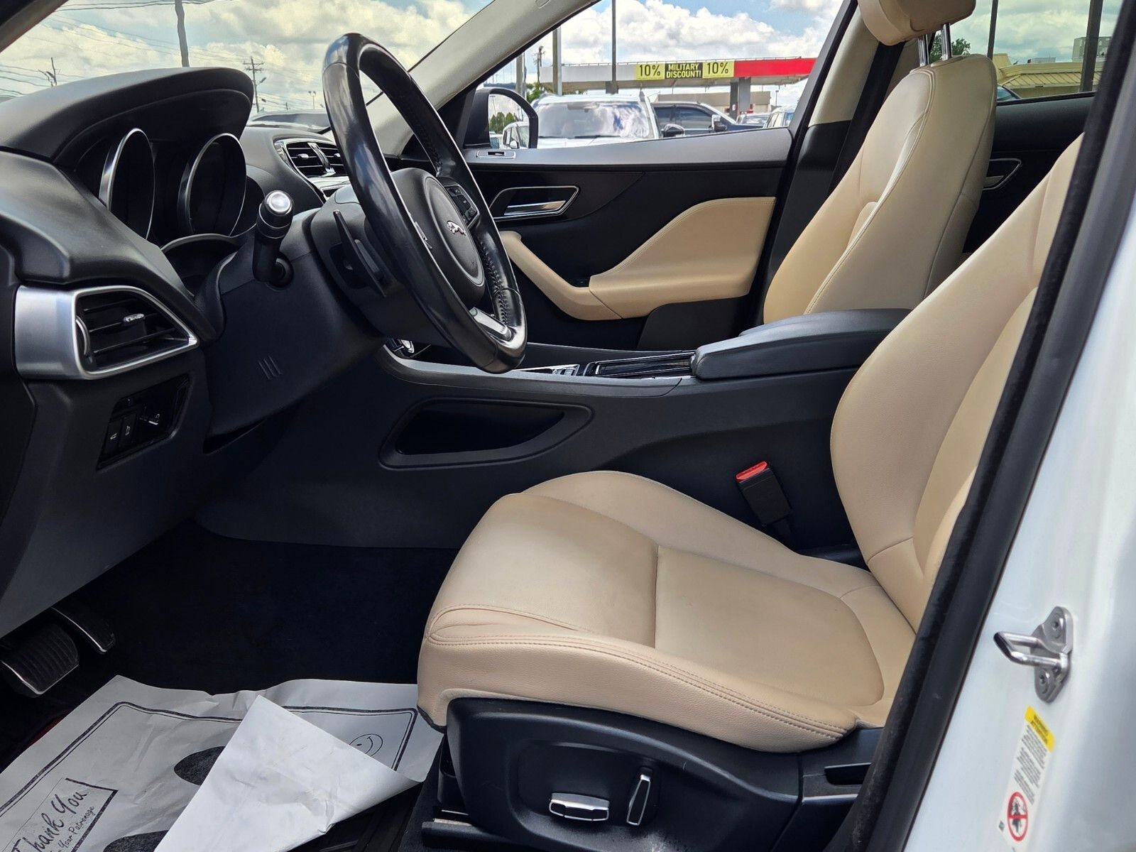 Used 2019 Jaguar F-PACE AWD/4WD image 5