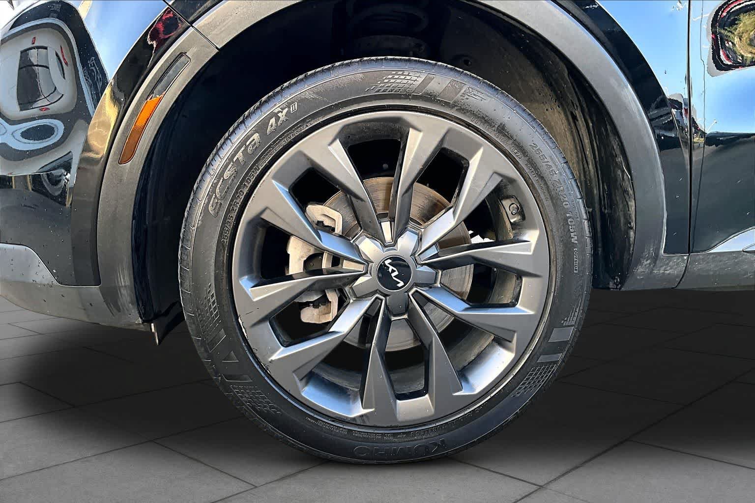Used 2022 Kia Sorento SX Prestige w/ Rust Color Package AWD/4WD image 11