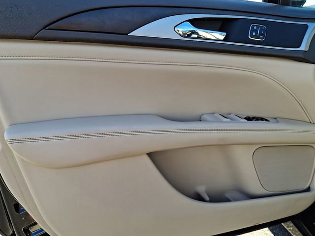 Used 2018 Lincoln MKZ Select w/ Select Plus Package FWD image 12