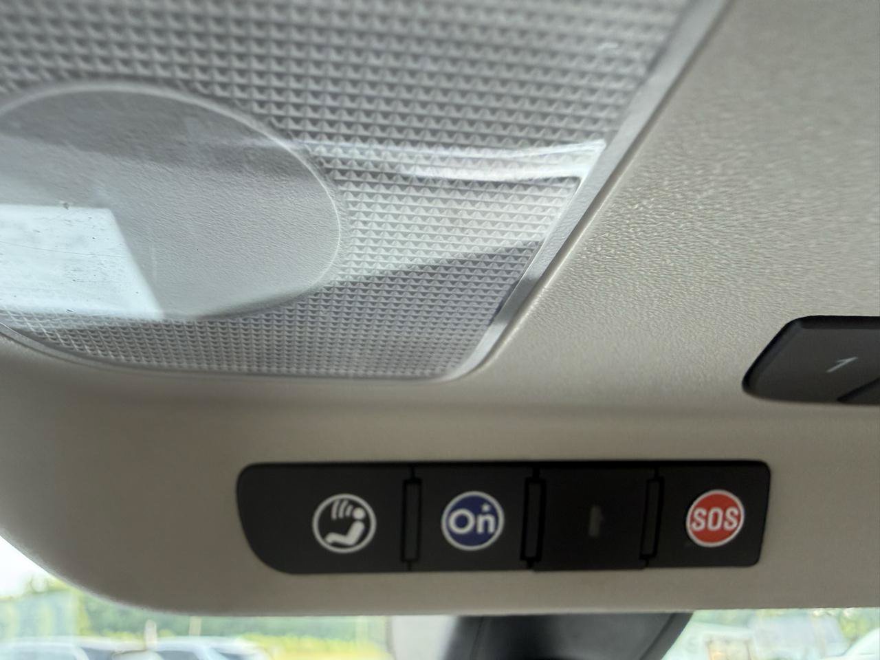 Used 2019 Buick Envision Essence AWD/4WD image 21