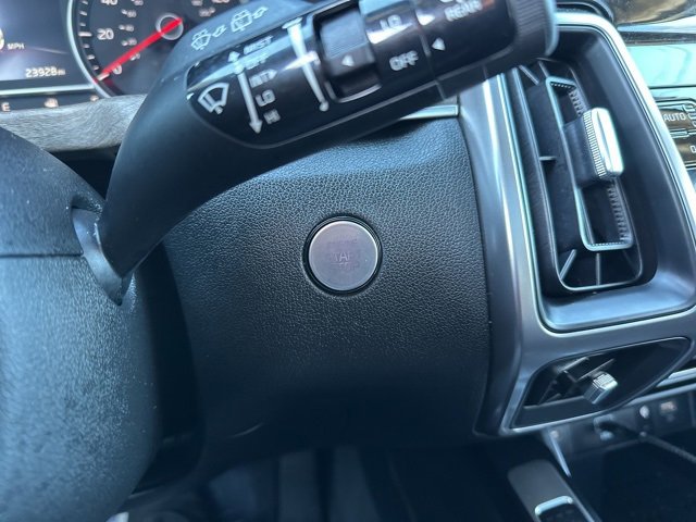 Used 2023 Kia Sorento S w/ Panoramic Sunroof Package image 13