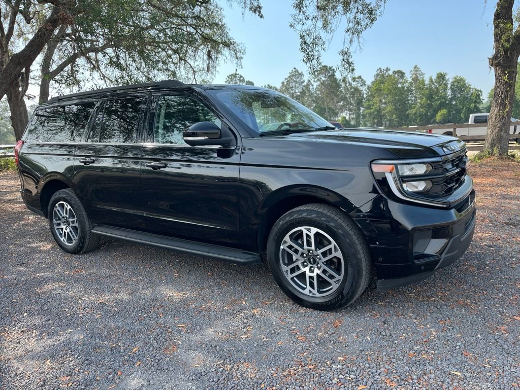 Used 2025 Ford Expedition Max Active AWD/4WD image 8