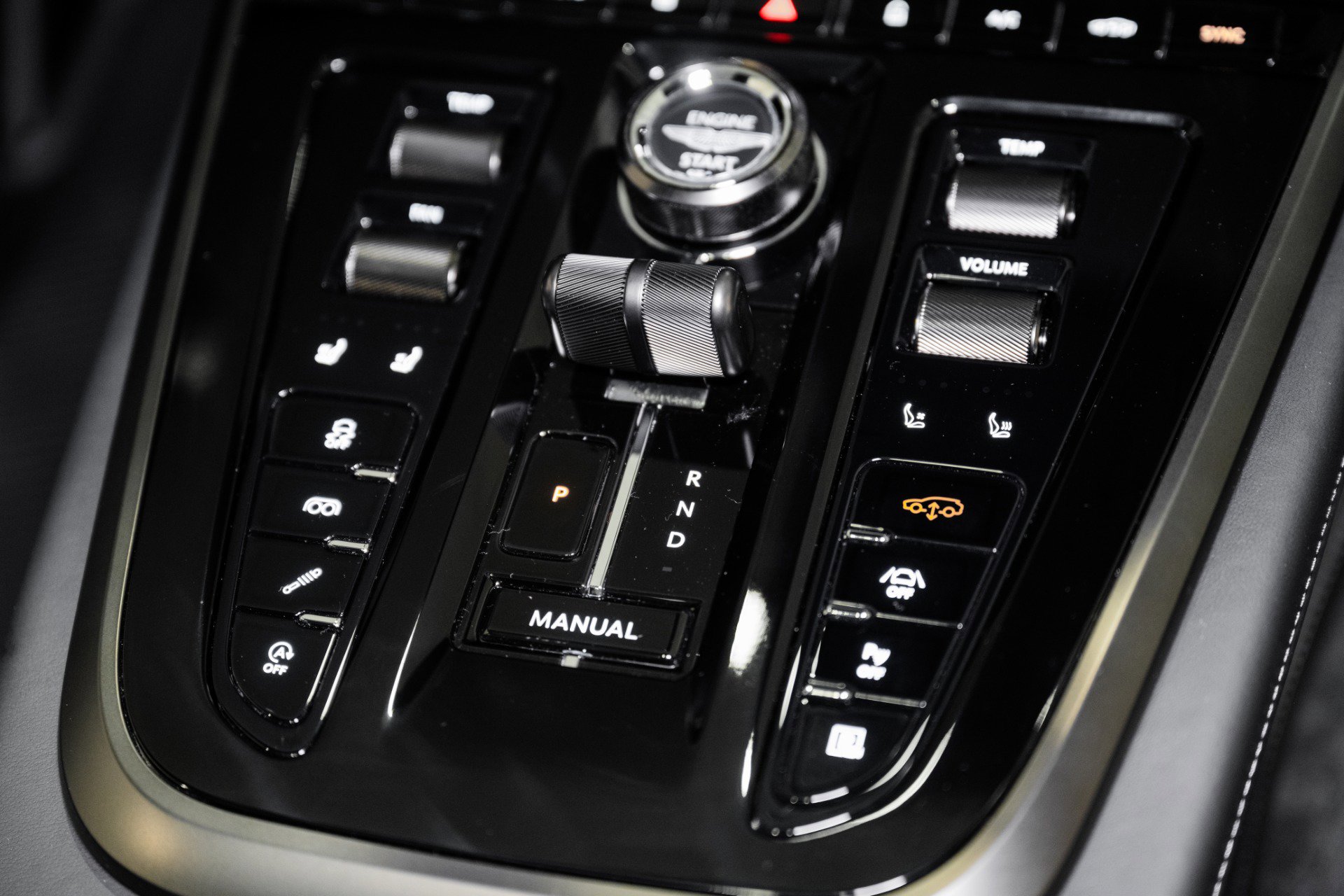 New 2026 Aston Martin DBX S AWD/4WD image 37