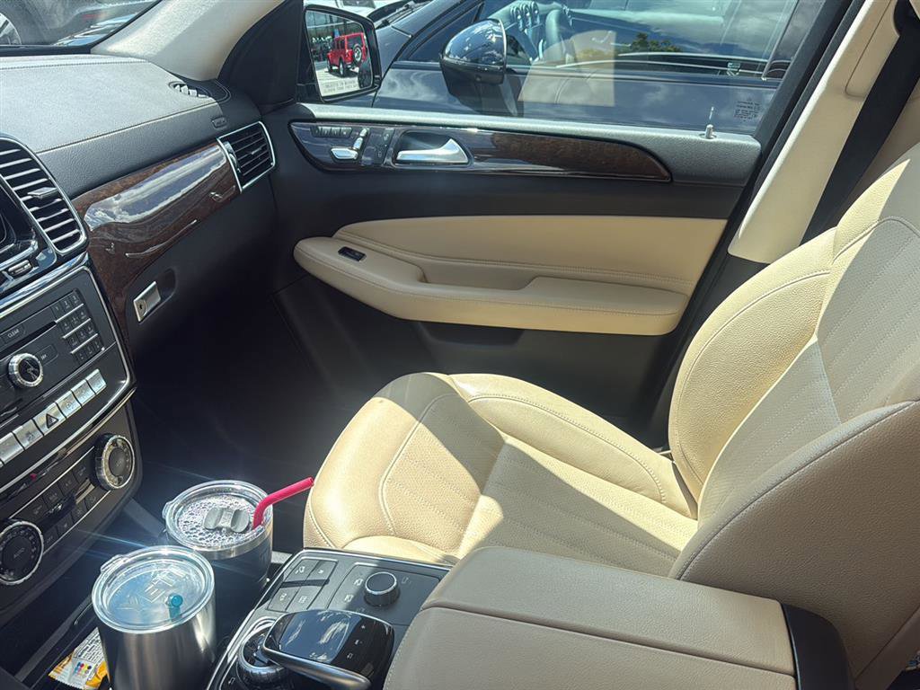 Used 2018 Mercedes-Benz GLS 450 4MATIC image 9