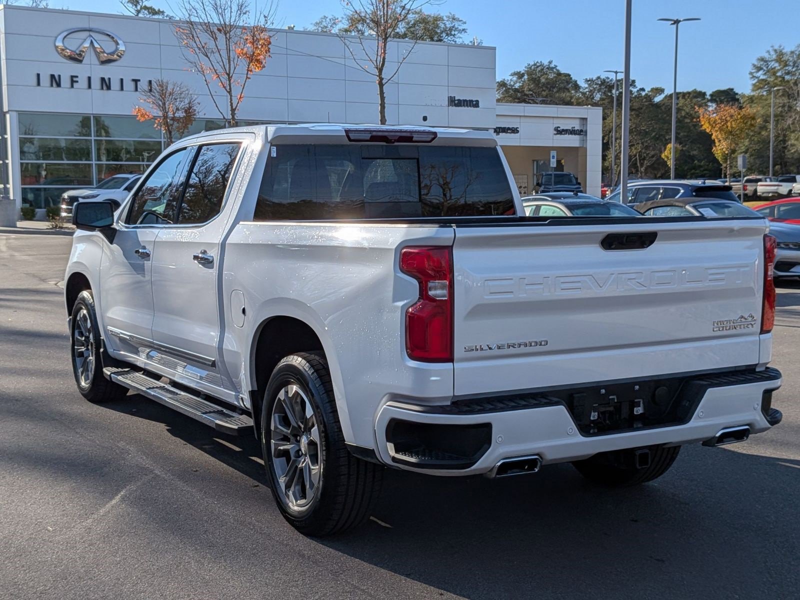 Used 2023 Chevrolet Silverado 1500 High Country image 5