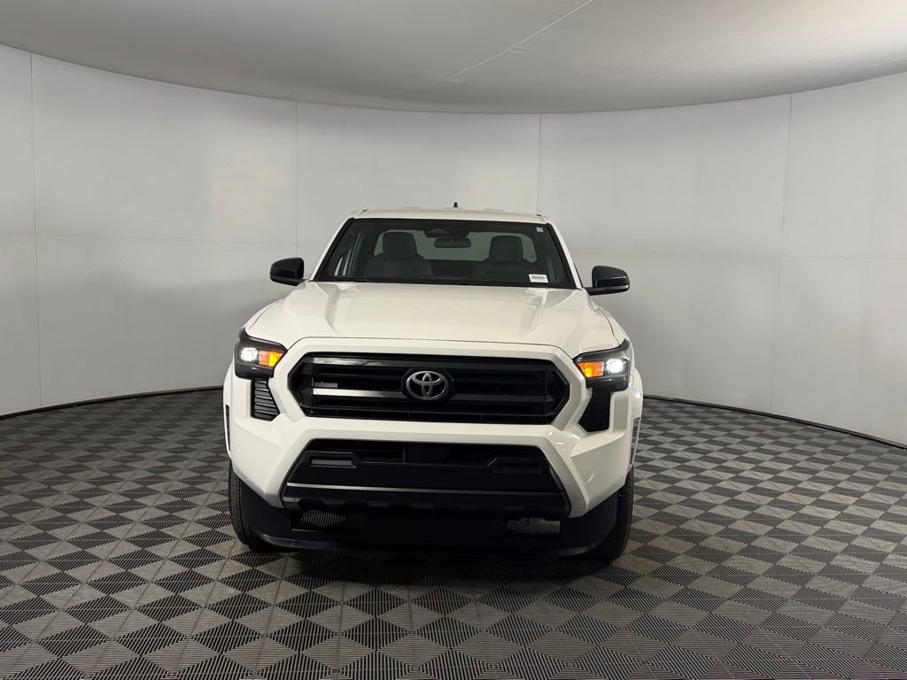 Used 2024 Toyota Tacoma SR image 5