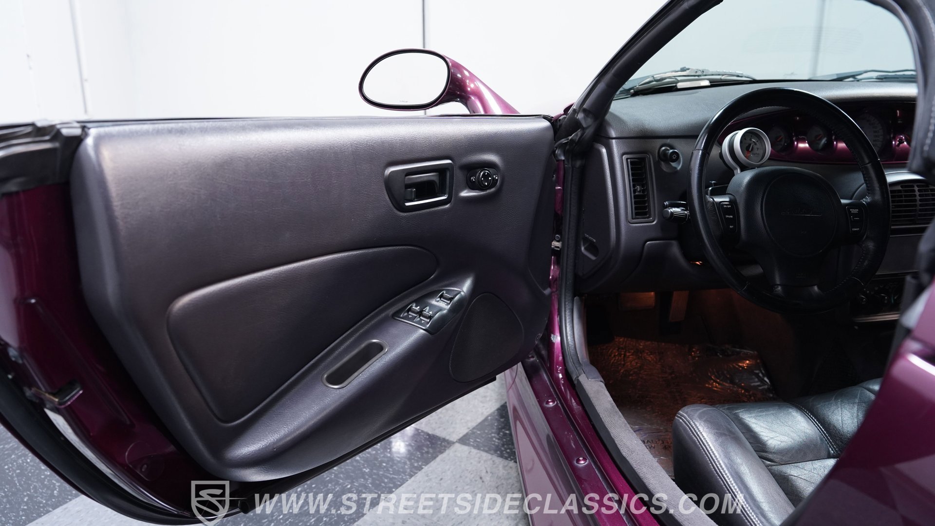 Used 1999 Plymouth Prowler RWD image 29