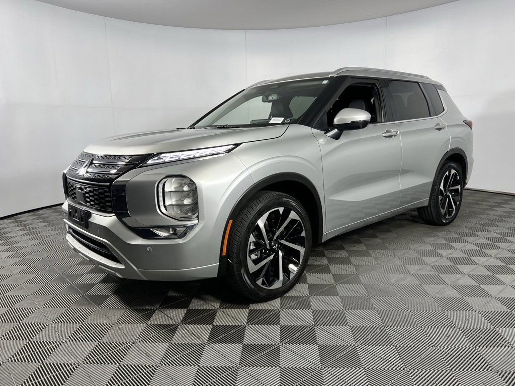 Used 2024 Mitsubishi Outlander SEL image 10