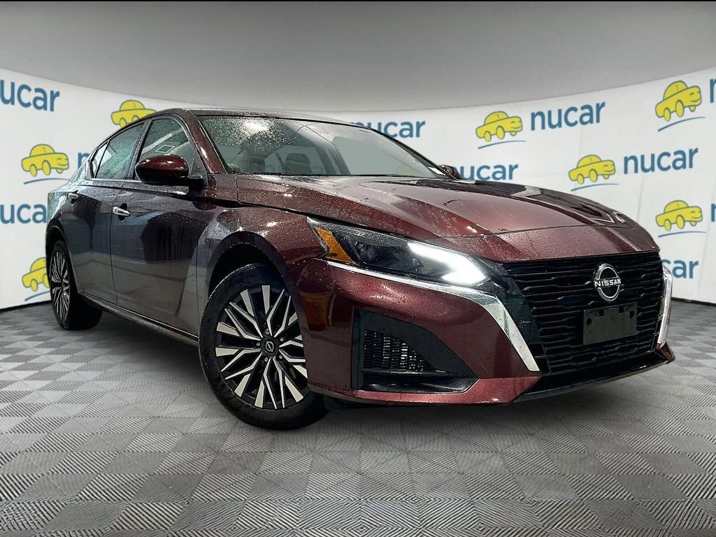 Used 2023 Nissan Altima 2.5 SV
