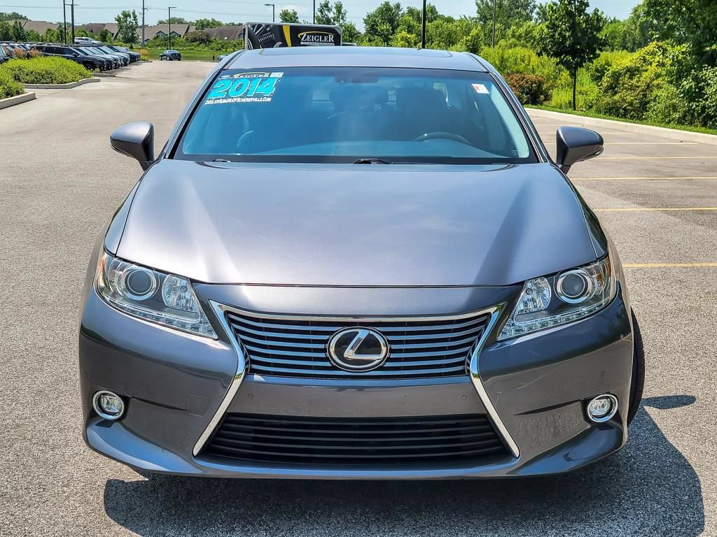 Used 2014 Lexus ES 350 w/ Luxury Package FWD image 4